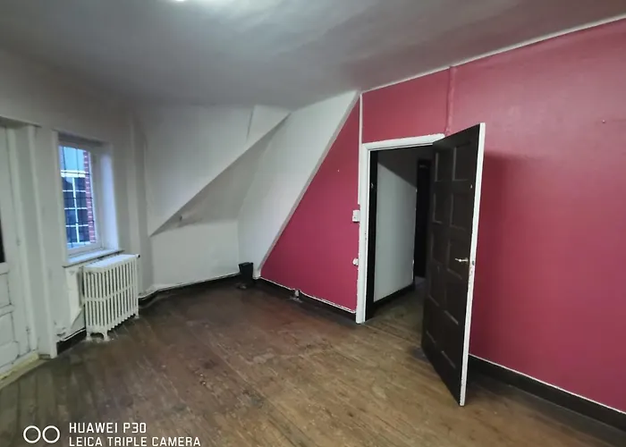 Eenvoudige Ruime Kamer Toplocatie